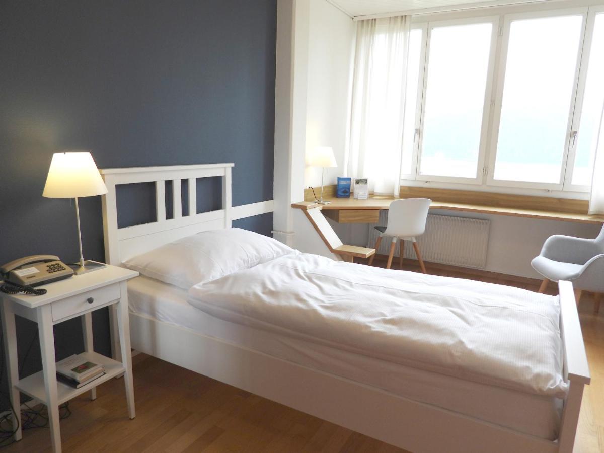 Hotel Laendli Oberägeri エクステリア 写真
