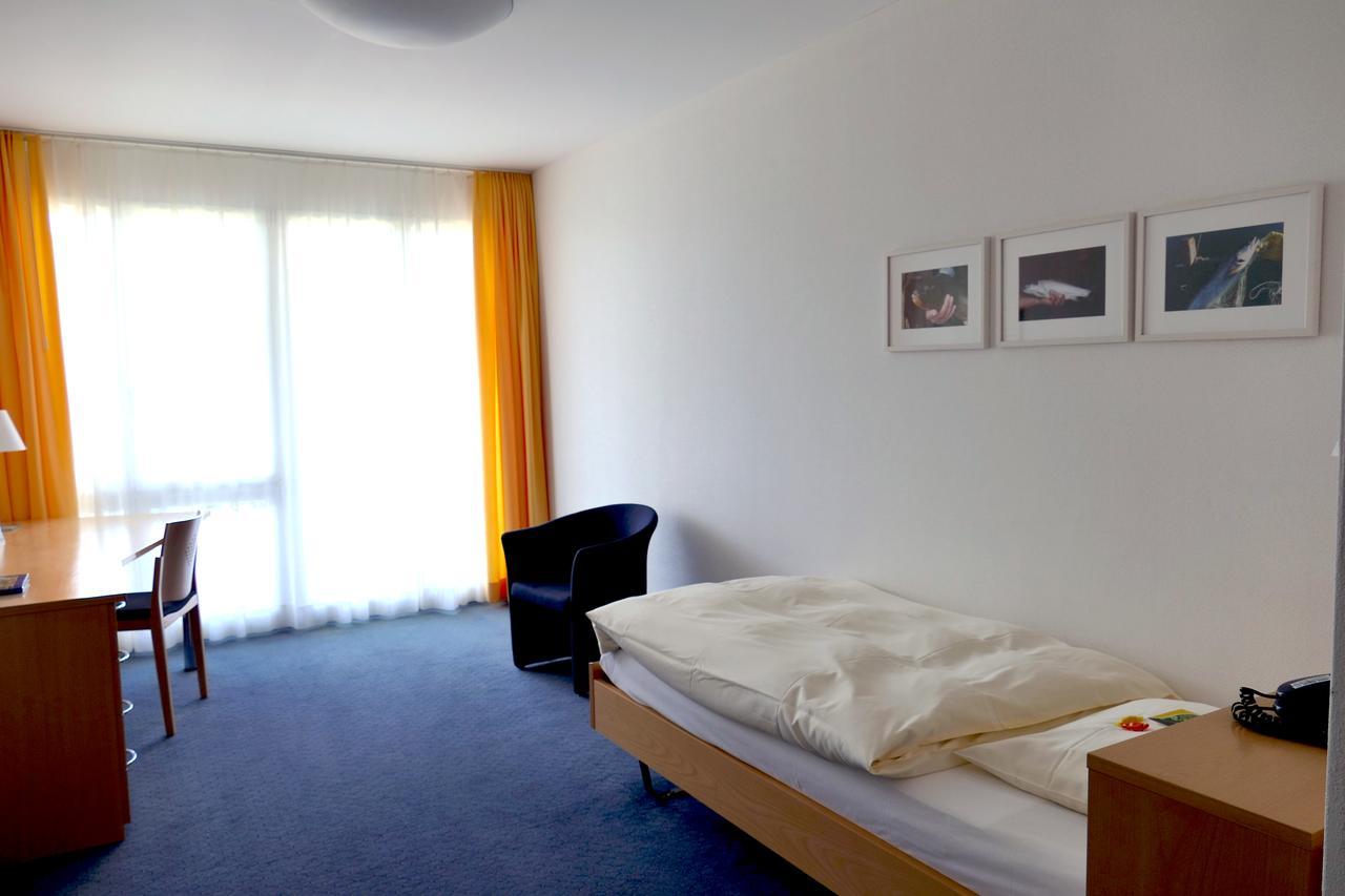 Hotel Laendli Oberägeri エクステリア 写真