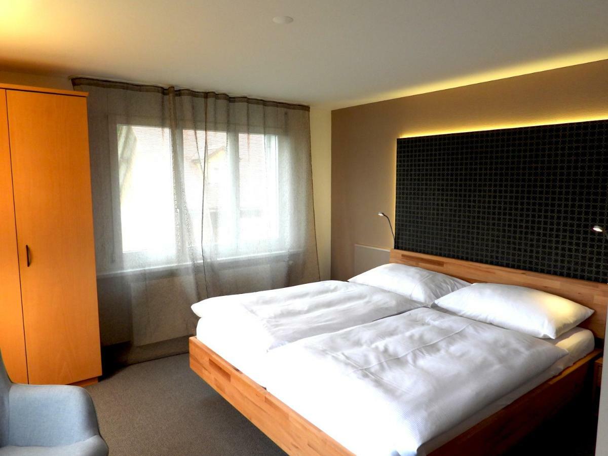 Hotel Laendli Oberägeri エクステリア 写真